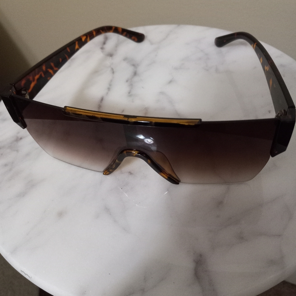 Stylish Brown Sunglasses